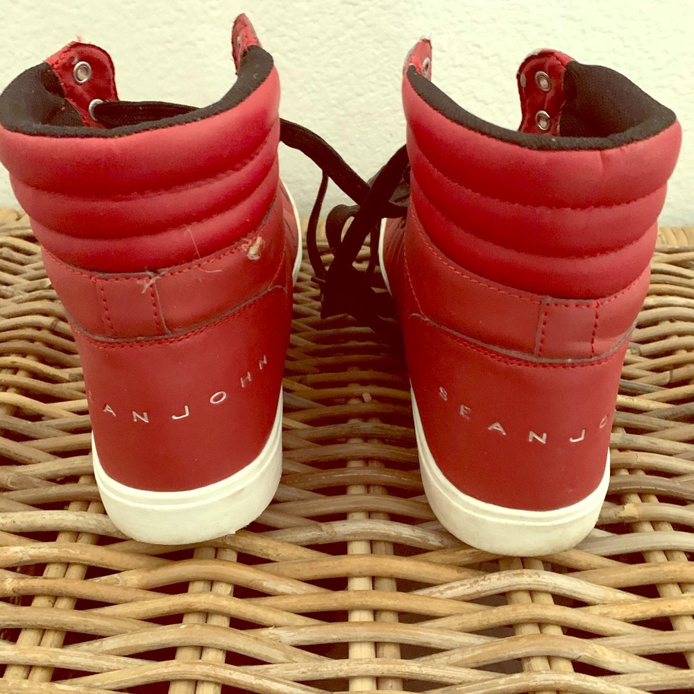 Men’s Sean John athletic shoes size 10.5